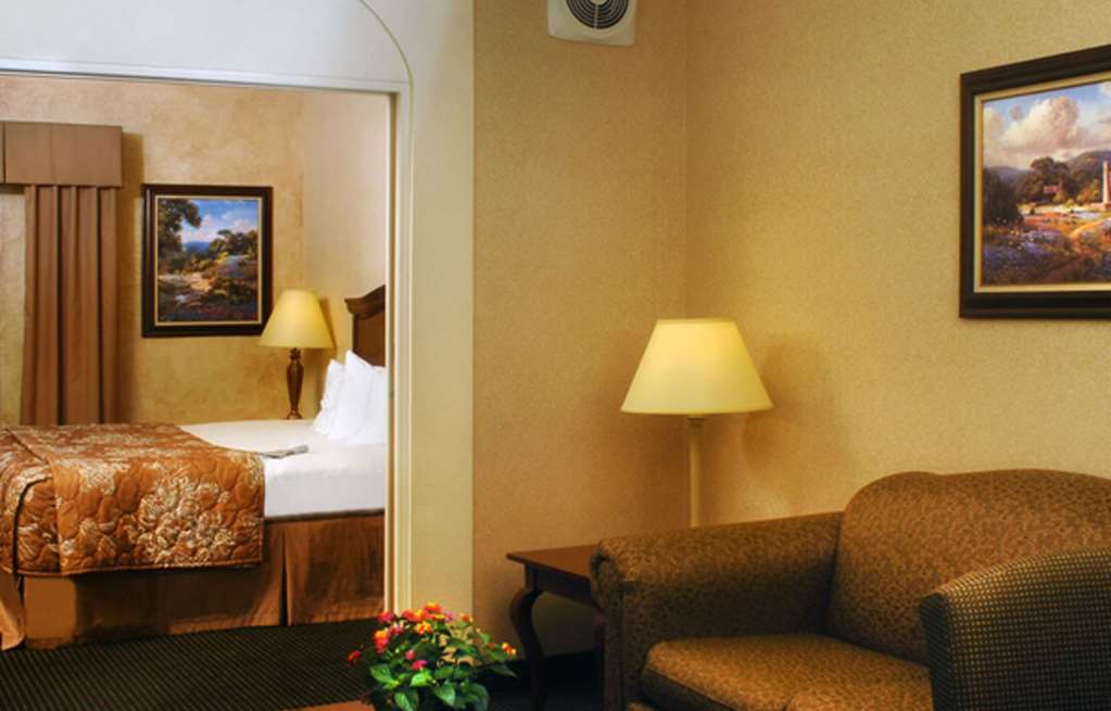 Inn On Barons Creek Fredericksburg Zimmer foto